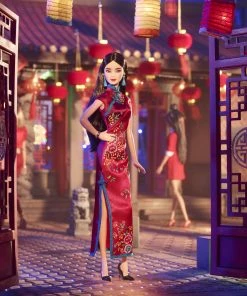 BARBIE LUNA NEW YEAR DOLL -CRAYOLA Shop 887961916065 9