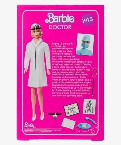 BARBIE SIGNATURE 1973 BARBIE DOCTOR -CRAYOLA Shop BarbieDoctorDoll5 4a76153d 17a1 4d3e a604 c73c52576023