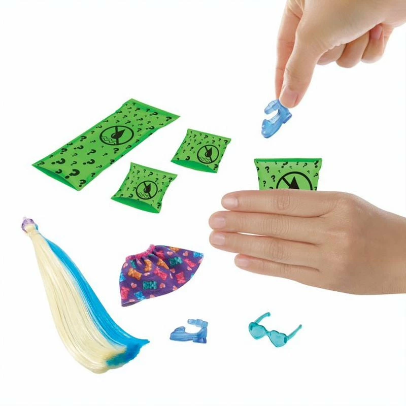 BARBIE COLOUR REVEAL DOLL - Image 4