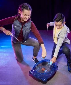 BEYBLADE BURST SURGE SPEEDSTORM VOLT KNOCKOUT BATTLE SET -CRAYOLA Shop F0525 LS BEY SPS Volt Knockout Battle Set 0097 Large 300DPI