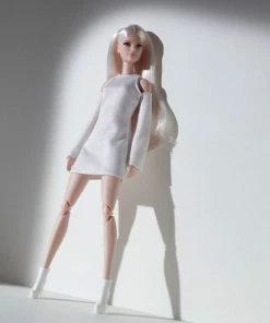 BARBIE SIGNATURE LOOKS DOLL MODEL #6 9 BARBIE SIGNATURE LOOKS DOLL MODEL #6 -CRAYOLA Shop Image1 krfmbz 3eaecef3 39ba 421d b0d0 1724f3fd5c8c